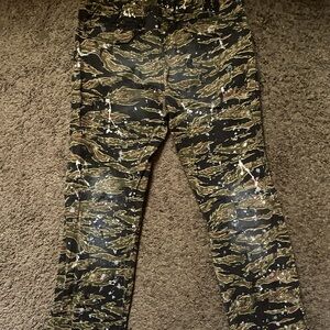 Men’s camouflage pants.